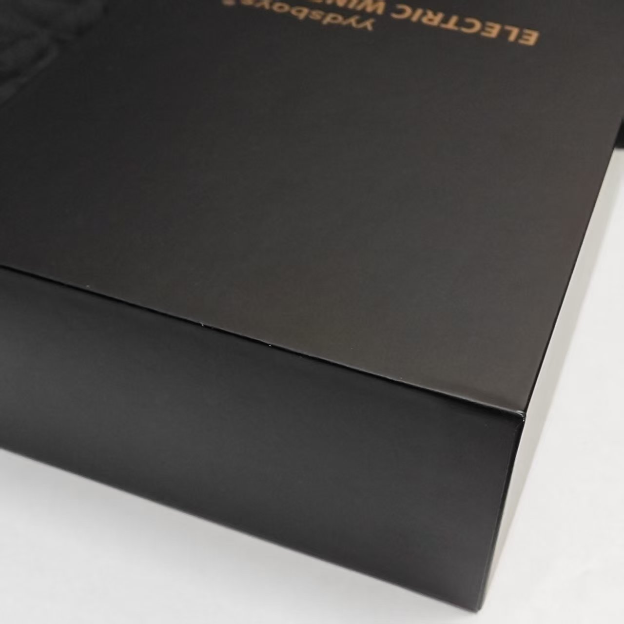 Anti-scratch lamination
