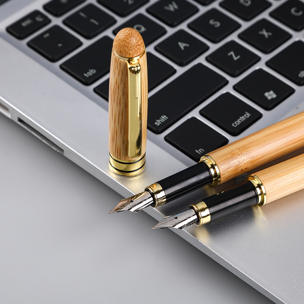 Business gift bamboo ballpoint pen advertising signature pen can be engraved and sent retro business bamboo exhibition gift box set gift pen spot wholesale-1 - (11)