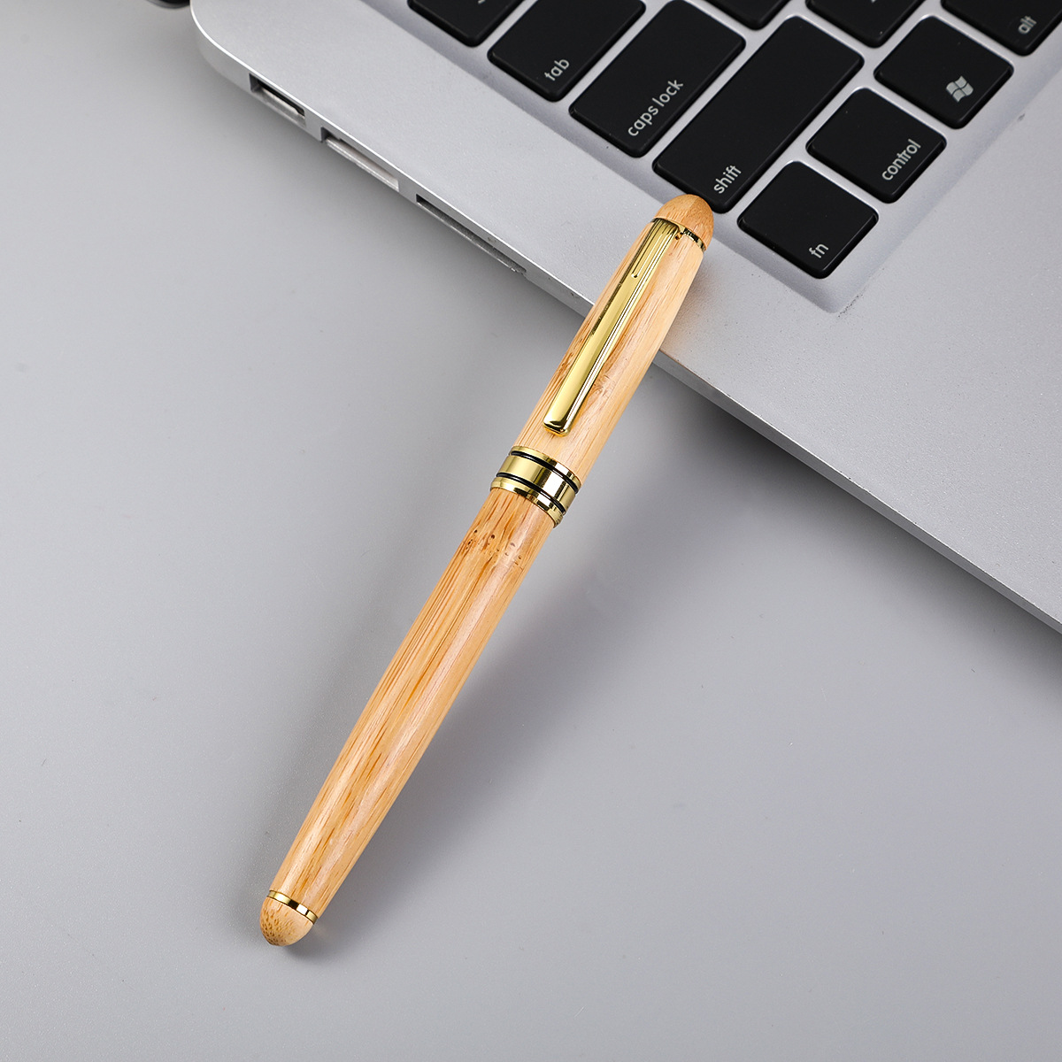 Business gift bamboo ballpoint pen advertising signature pen can be engraved and sent retro business bamboo exhibition gift box set gift pen spot wholesale-1 - (4)