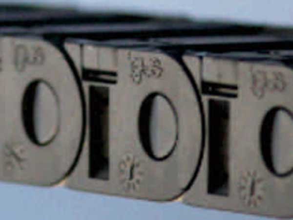 German-Igus-brand-chain-of-digital-poster-printing-machine
