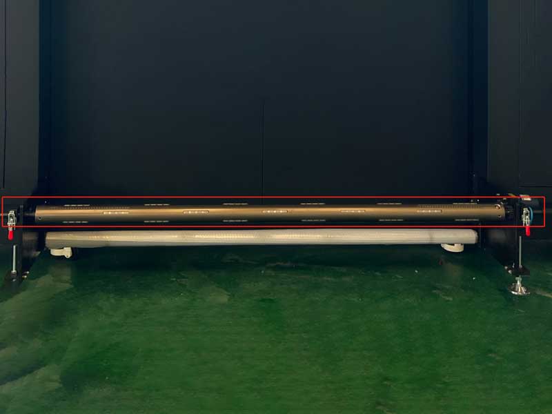 Correction-of-deviation-roller