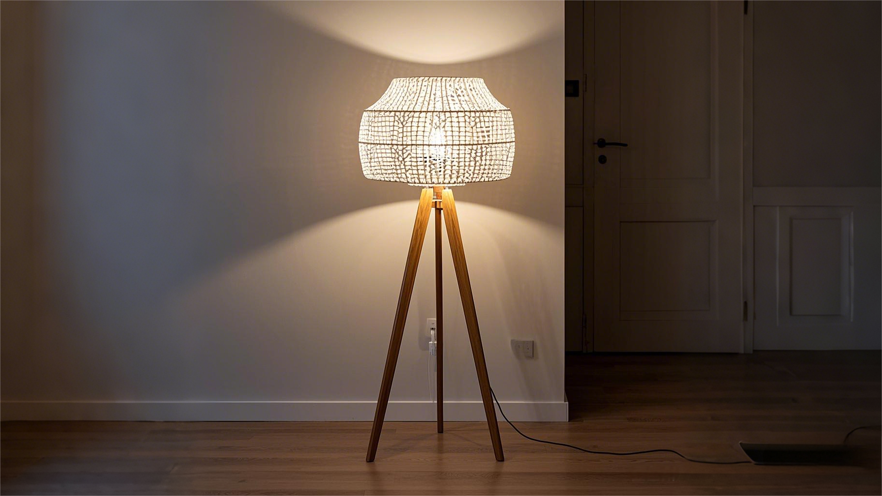 White rattan lampshade with wooden lamp stand floor lamp (2)
