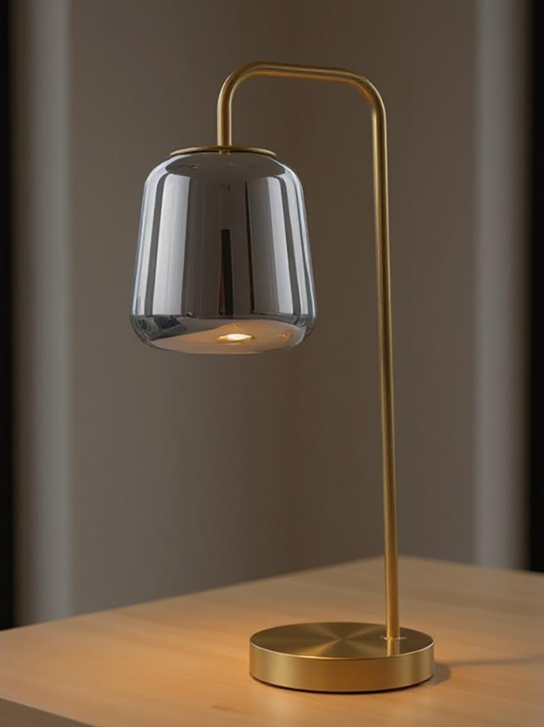 child-safe table lamp with tip-proof base