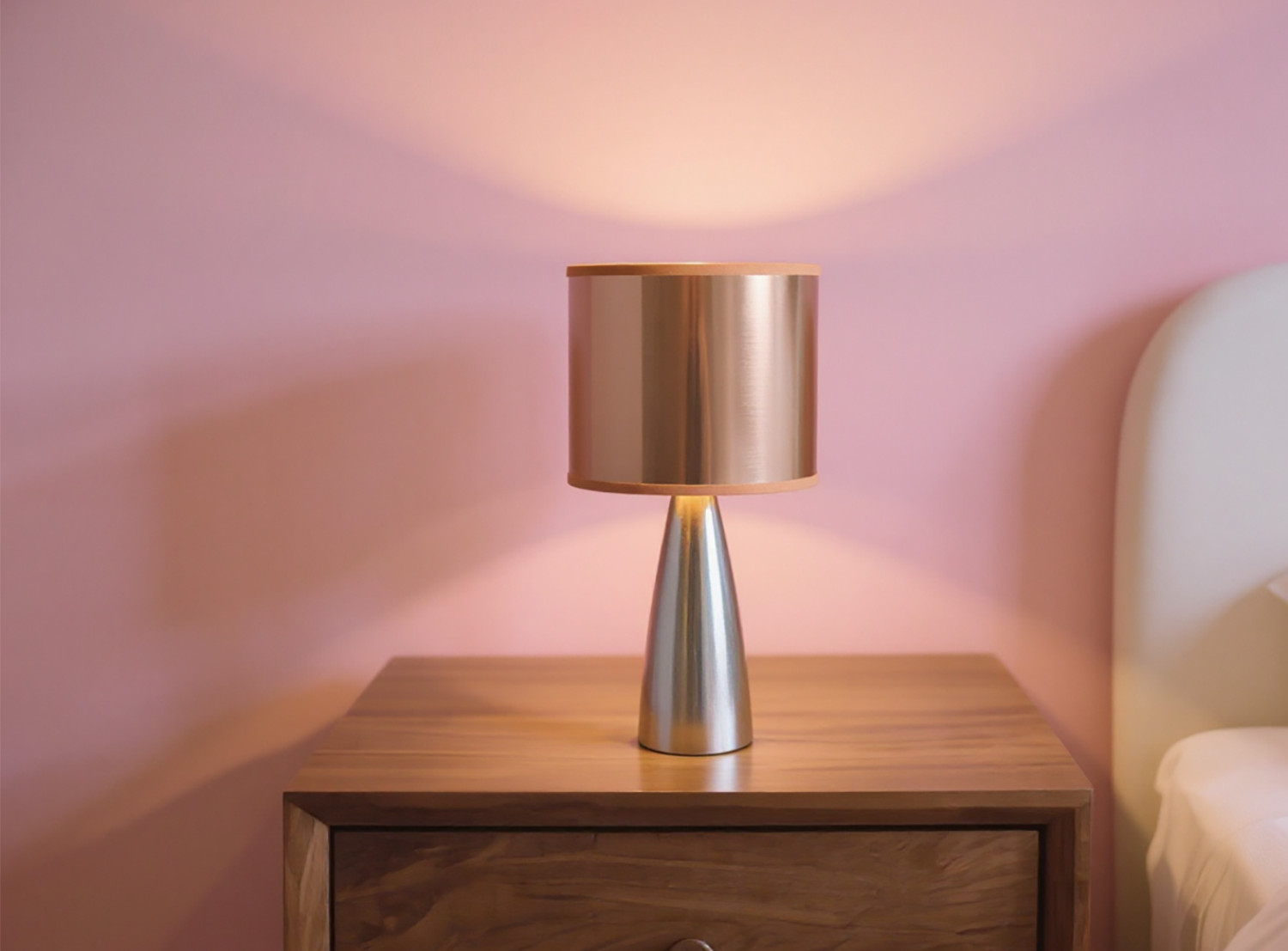 Bedside table lamp