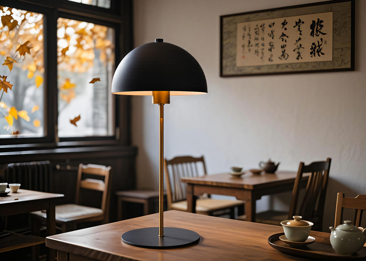 table lamp in the tearoom