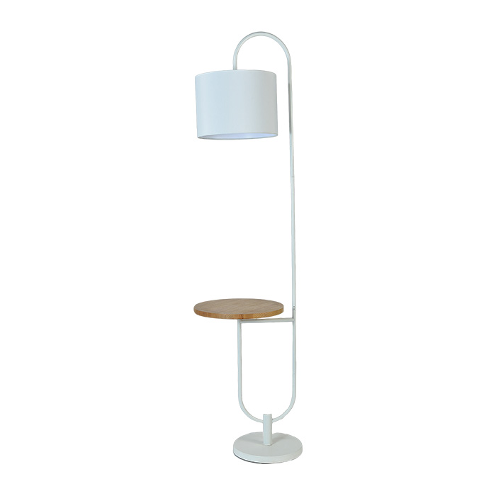 コーナーキャディミニマリストフロアランプ