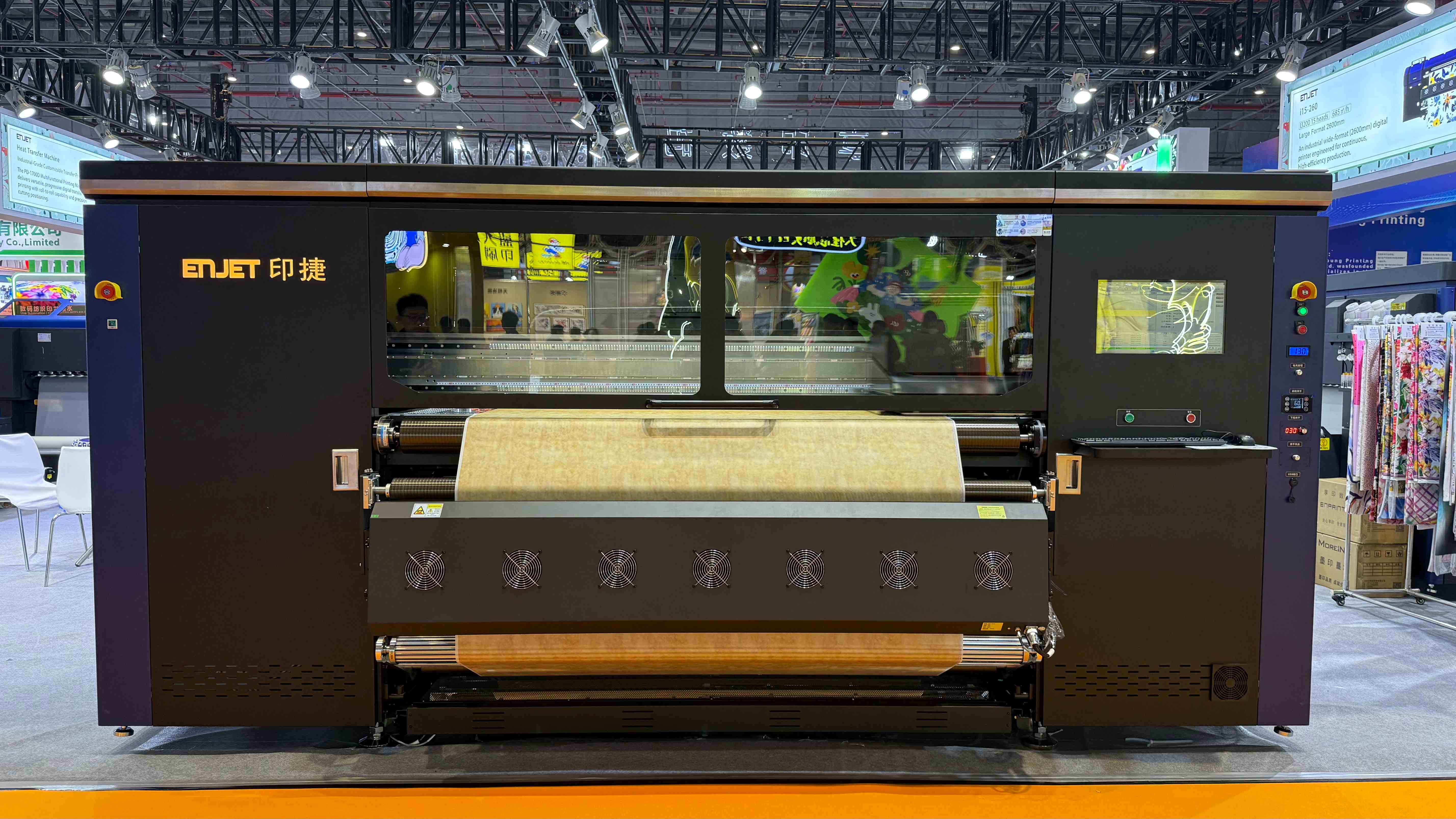 c.jpg ዝብል ጽሑፍ ኣሎ።