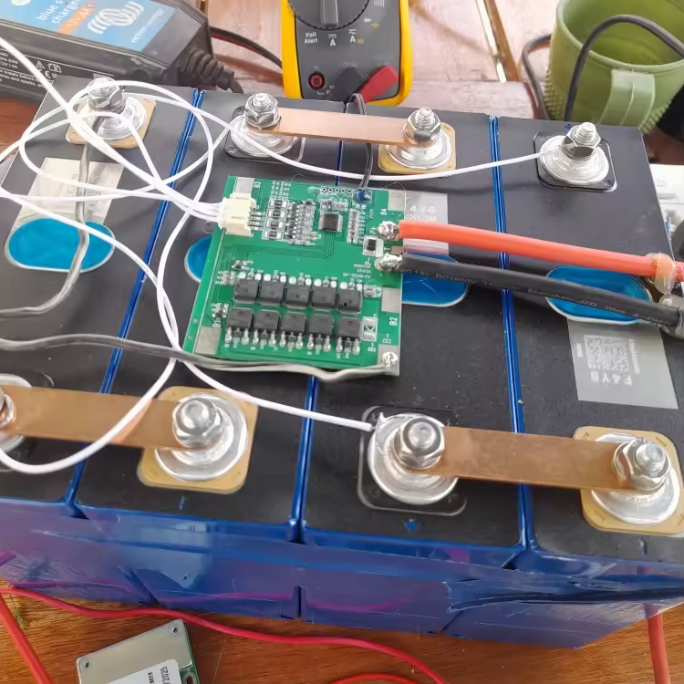BMS 4S 12V : Applications, demande mondiale et notre gamme complète de modèles (5A–300A pour LFP/NMC/SIB)