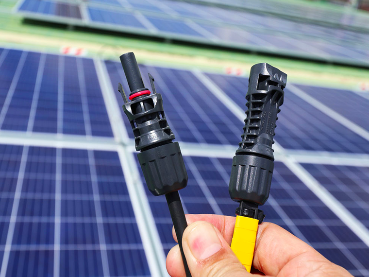 Which Solar Connector Is Right for Your System? A Guide to Selection & Installation