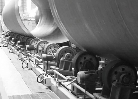 Aplicação de pneus maciços de encaixe (3)