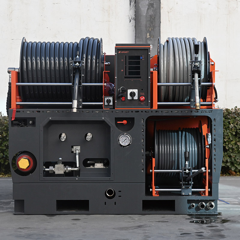 diesel powered sewer jetter Isuzu engine.jpg