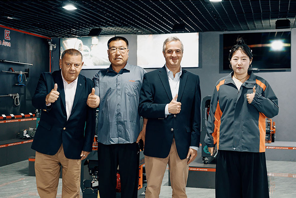 From Social Media Order to Factory Visit: Customer Strengthens Cooperation with Amjet