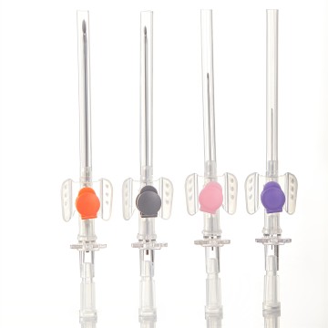 IV cannula with wings with injection port
