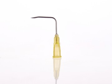 90-Degree curved non-coring Huber needle with luer lock hub