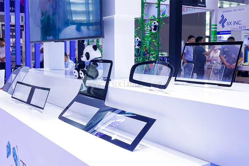 车载玻璃展览.jpg