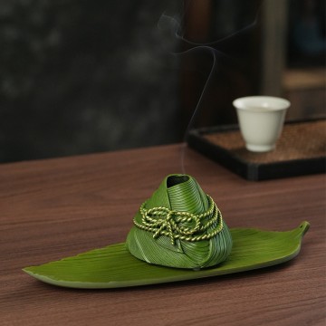 Handmade Pure Copper Zongzi-Shaped Incense Burner (With Reed Leaf Base)