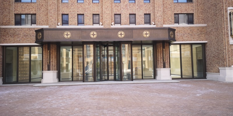 Artisan Copper Revolving Elegance Door detail (10).jpg