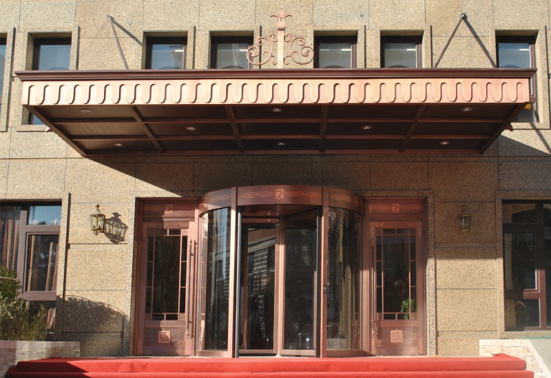 Artisan Copper Revolving Elegance Door detail (3).jpg