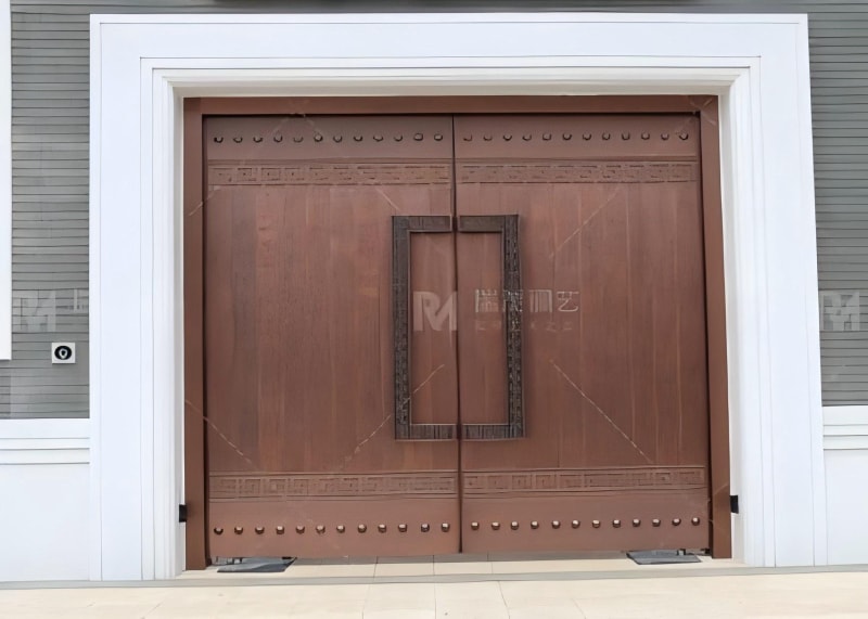 Exquisite Copper Gate of Qianshan Mansion detail (2).jpg