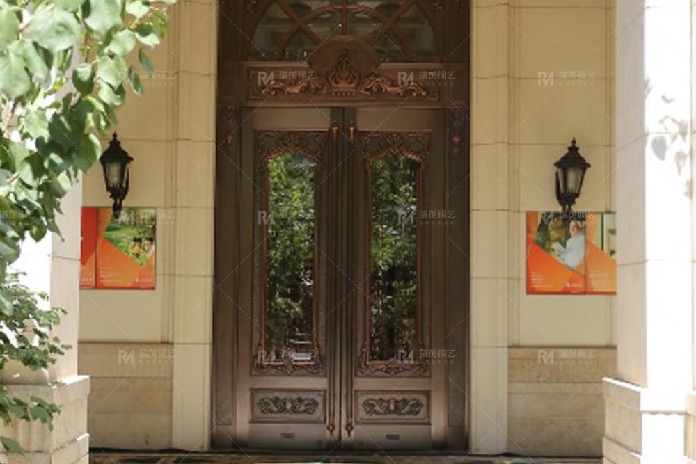 Graceful Glass Copper Doors for Yuanyang Wanhe Mansion2.jpg