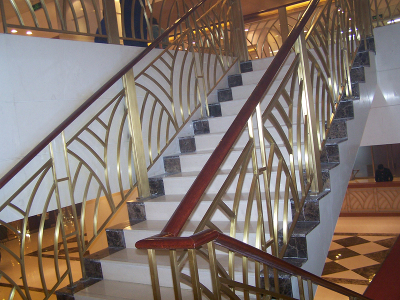 Indoor-Copper-Balustrade,-a-New-Height-Of-Elegance5.jpg
