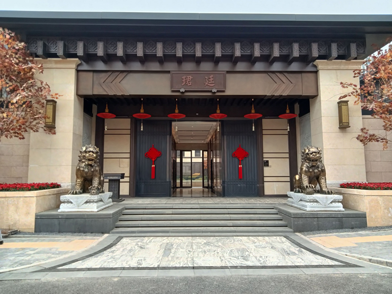 Luneng Yushanmeidi D Zone Display Area and Entrance Door of Large Area