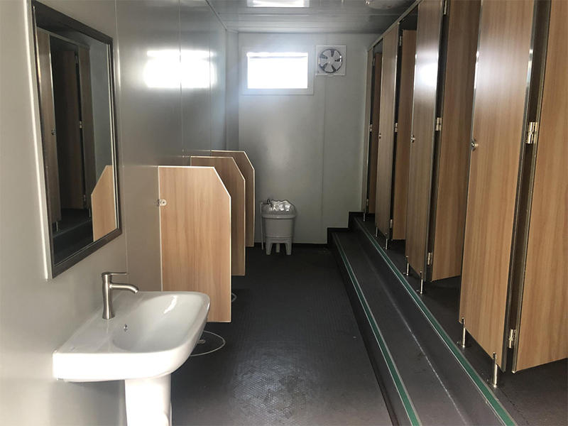 Toilettes publiques
