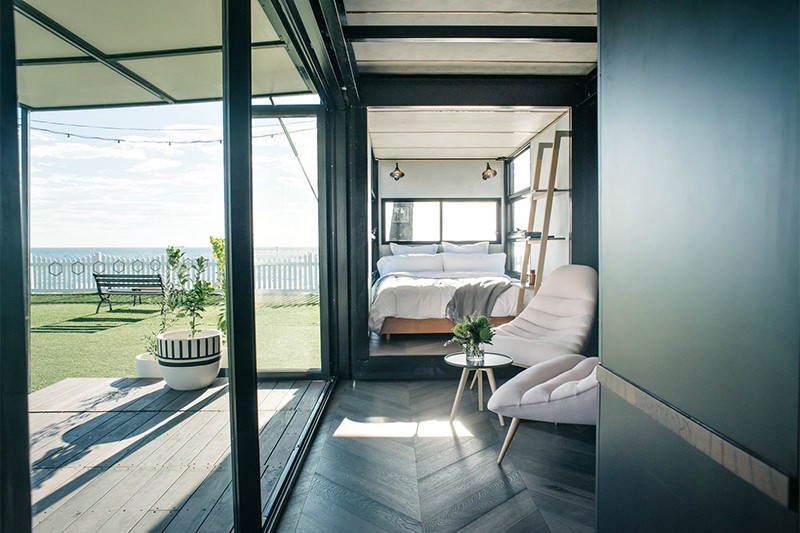Shipping-Container-Hotel