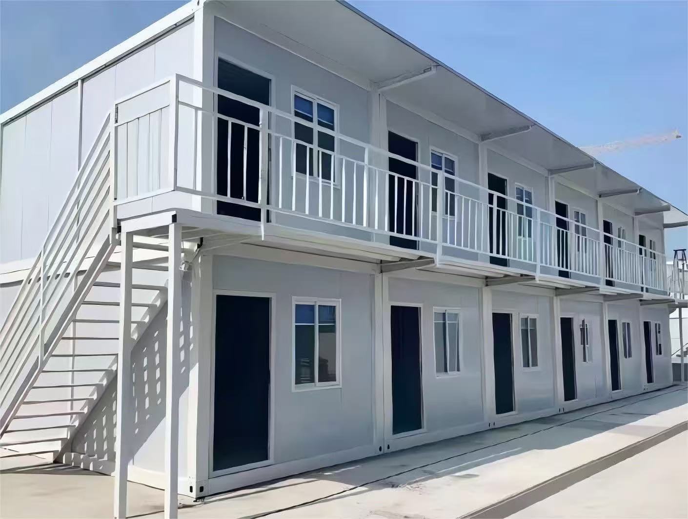 La construction de camps plus intelligente commence par les maisons conteneurs en kit.