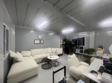 office1 .jpg