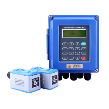 Wide range long term Ultrasonic Flow meter