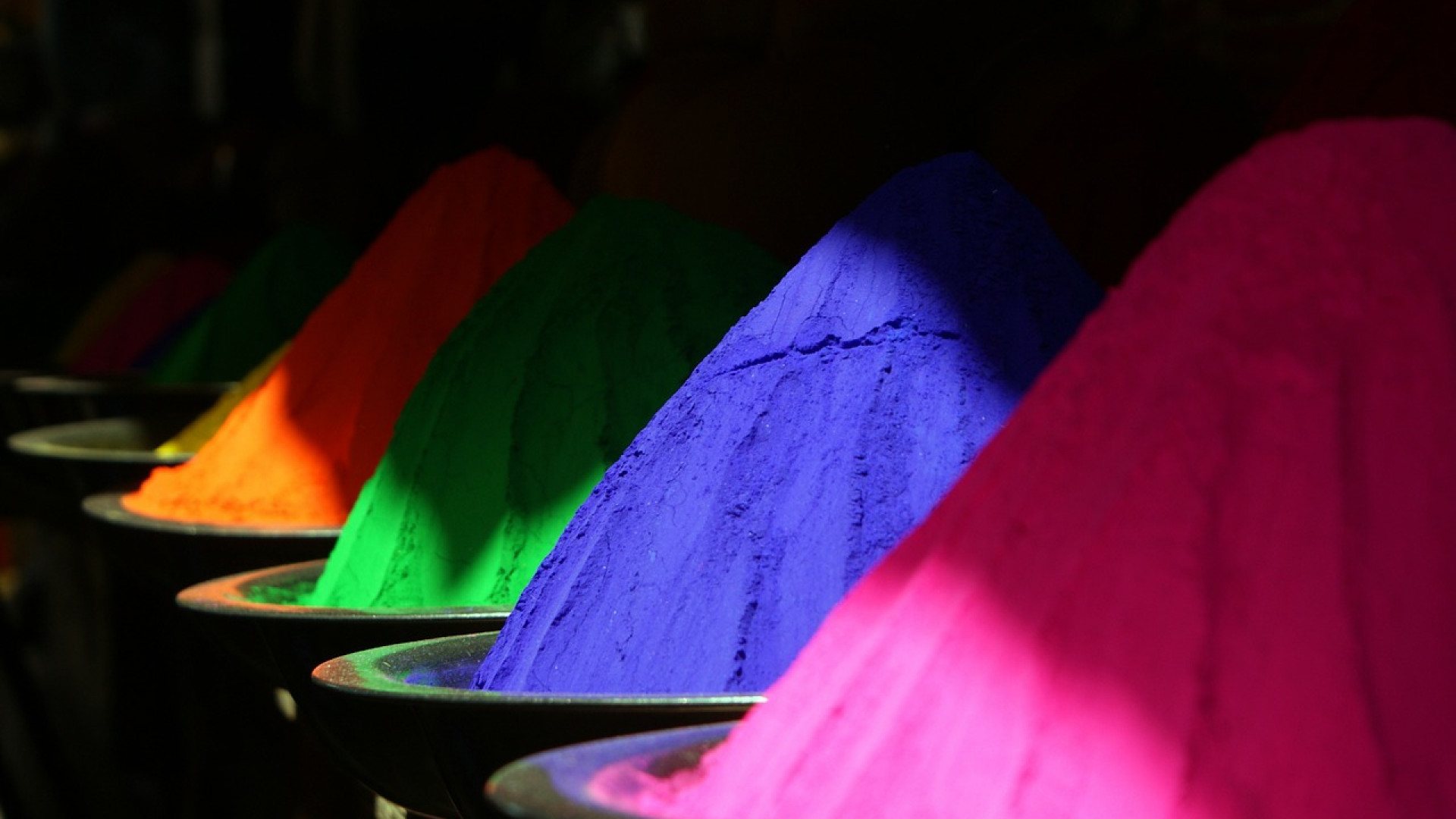 Customer Feedback: Benefits & Challenges of Powder Coating