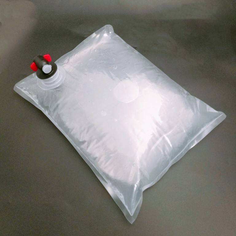 boîte à bavoirs.jpg