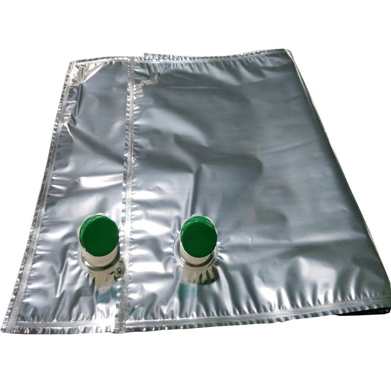 Sac personnalisé dans une boîte.jpg