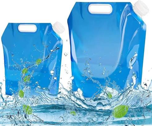 Sélection du bec verseur et de la valve pour les emballages composites Bag-in-Box personnalisés : Compatibilité des matériaux pour les aliments, les sauces et les produits chimiques industriels