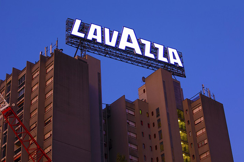 4.Illuminated Outdoor Signs