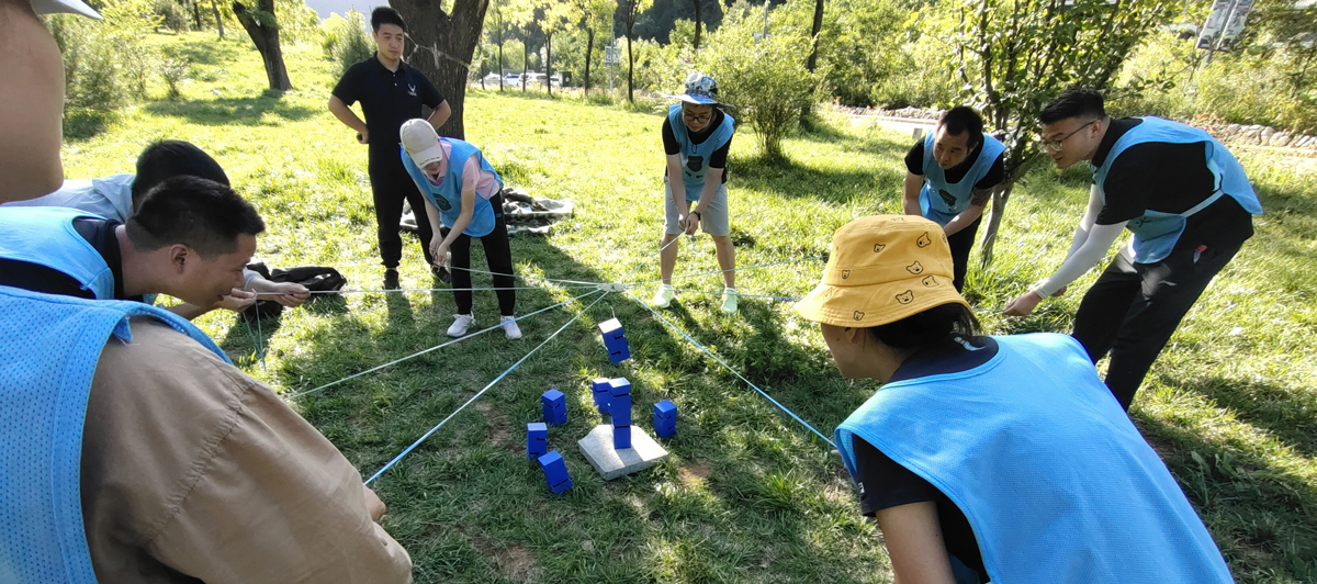 Risun-Unites-Teams-with--Together-We-Thrive--2022-Team-Building-Event2.jpg