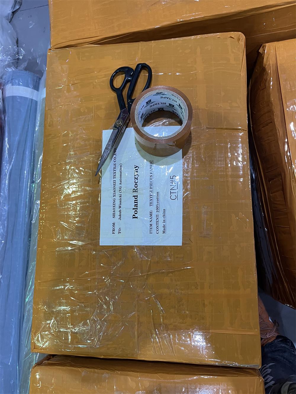 Carton packing  (2)