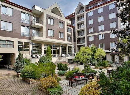 Hungary-Adina Apartment Hotel