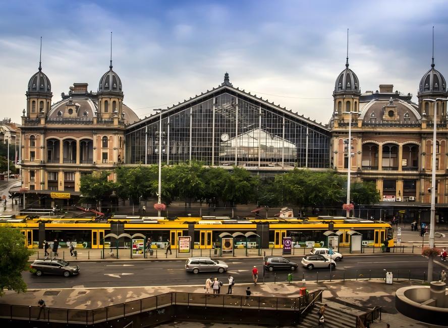 Centre commercial SAN Marino-Corvin Plaza