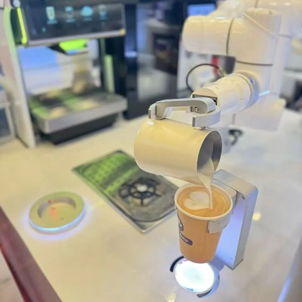 ANNO ROBOT zet hyperprecisierobotica in om te voldoen aan de sterk groeiende wereldwijde vraag naar geautomatiseerde koffiebereiding.