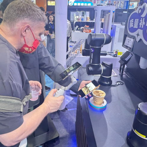 Shenzhen's Anno Robot Dominates 2026 AVE, Showcasing Global Competence in Smart Retail Automation