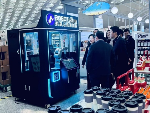 Experience Anno AI Robot Coffee & Ice Cream Kiosks at Shenzhen Airport
