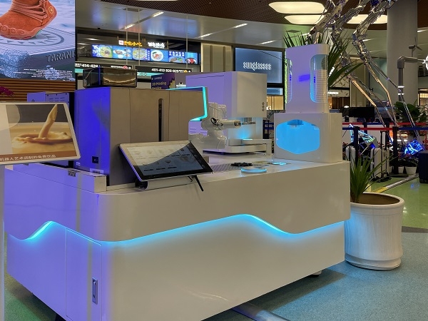 Experience Anno AI Coffee-Pulling Robot at Hangzhou Airport Carnival