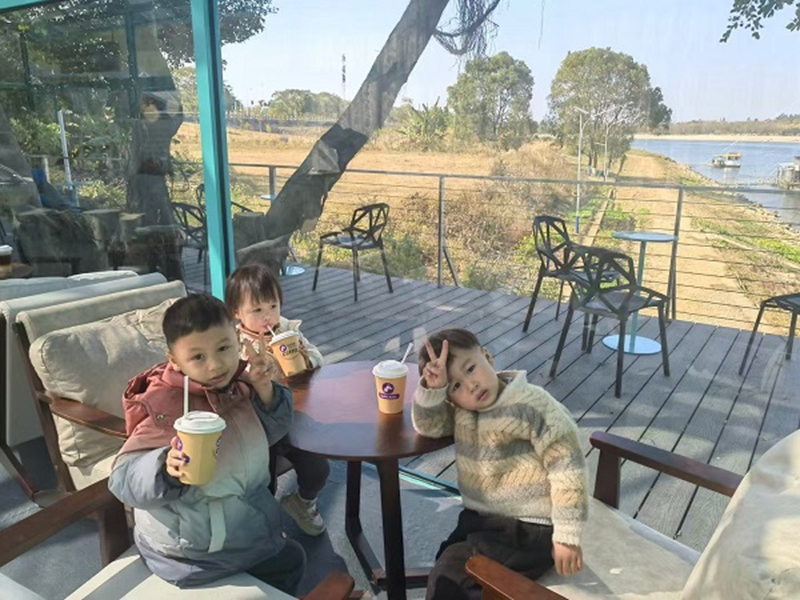 Robot Coffee in Qingyuan2.jpg