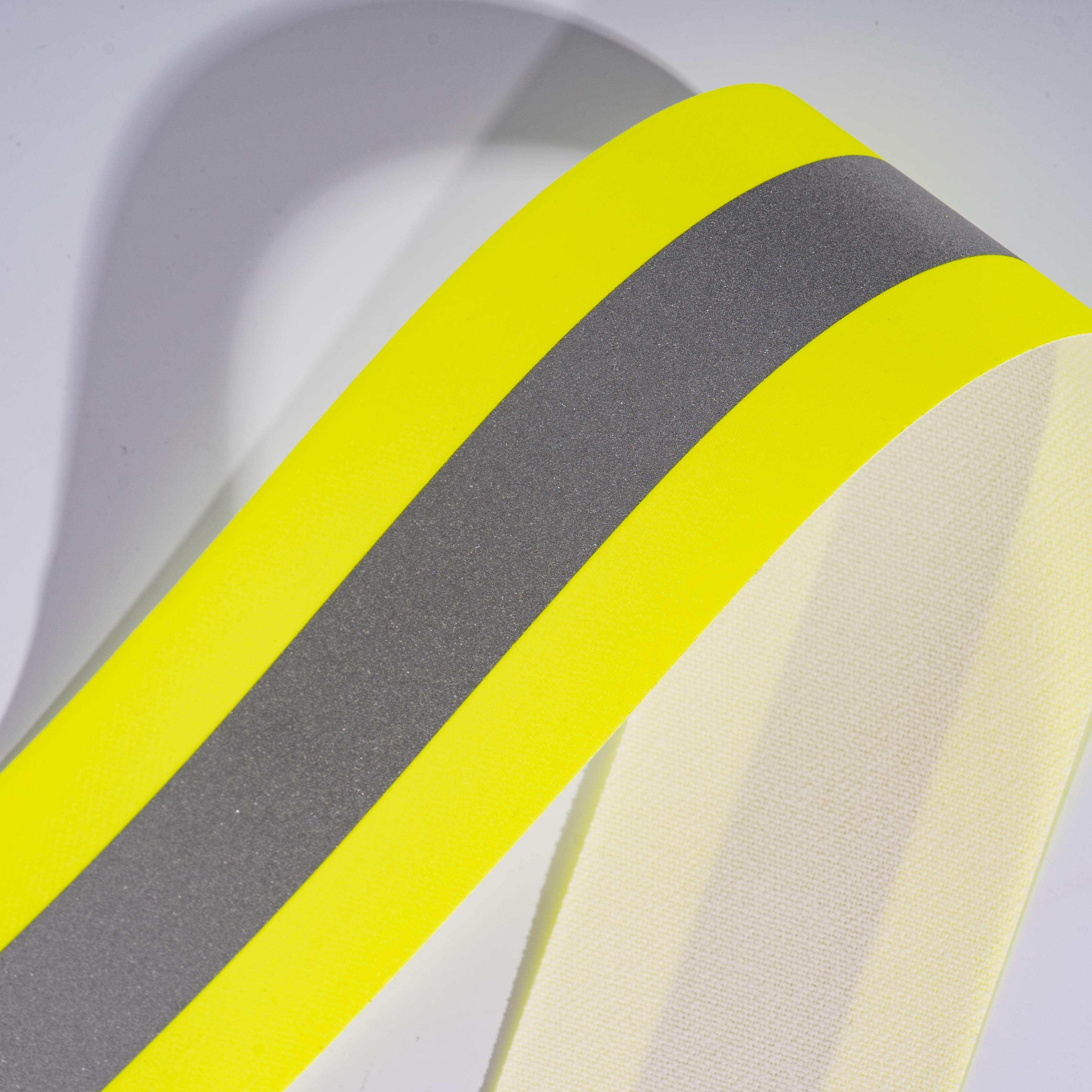 DMZ04-Oxford Tape with D4102 gray reflective heat (4).jpg