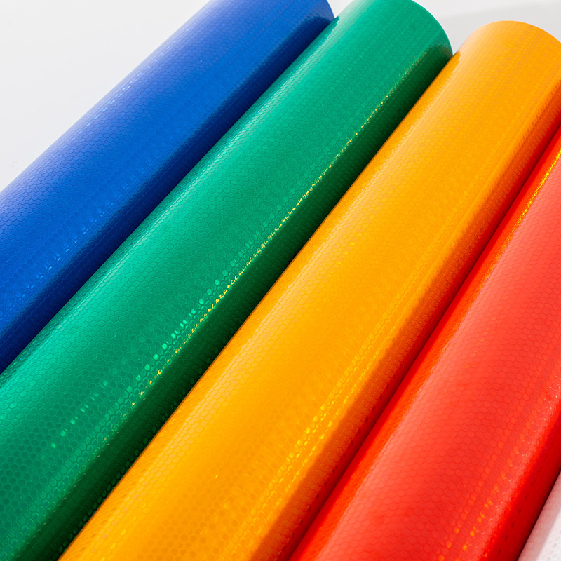 DM3300 Prismatic Commercial Grade Sheeting (3).jpg