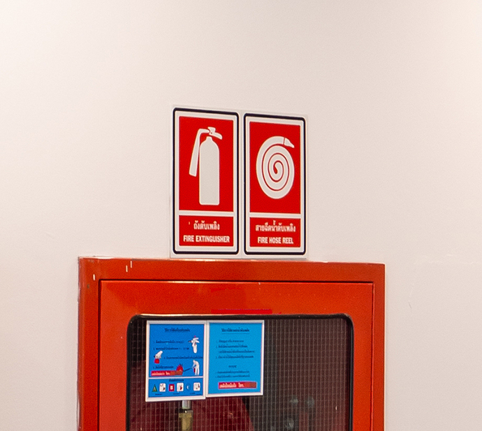 fire fighting signs
