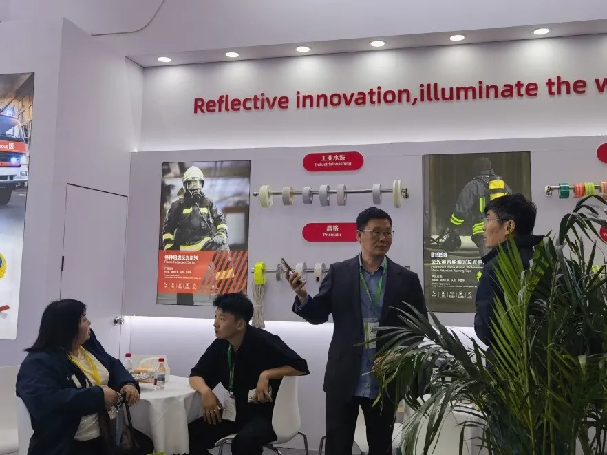 Daoming Showcased at China Fire 2025 — Personal Safety Solutions Earn Industry Recognition