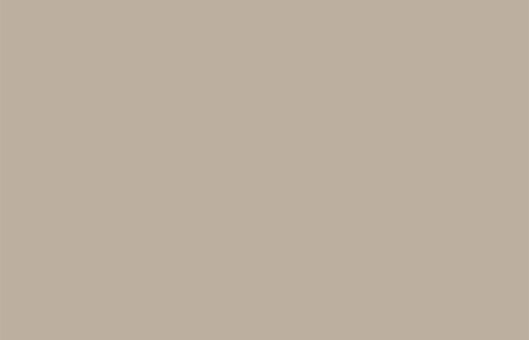 Porcelain swimming gray